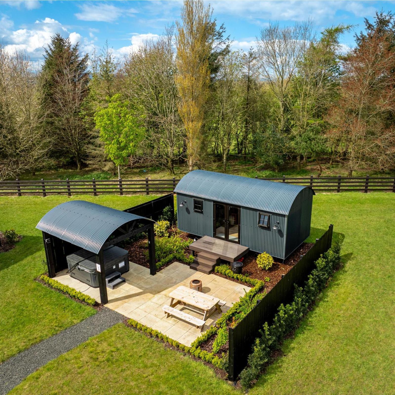 Shepherds Huts At Ballyness Farm Lodge